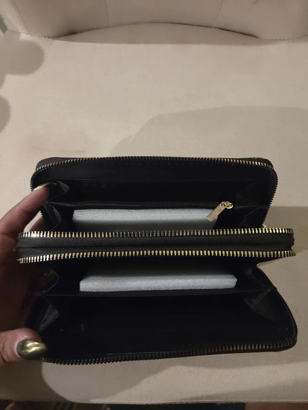 The Unbranded Brand chic wristlet